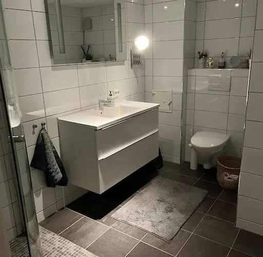 Hybel Naer Sentrum Apartamento