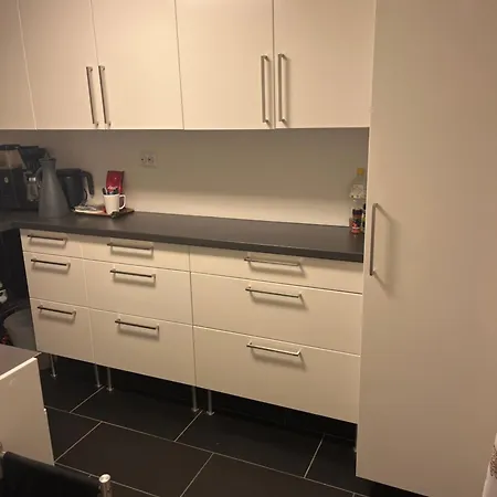 Hybel Naer Sentrum Apartamento *